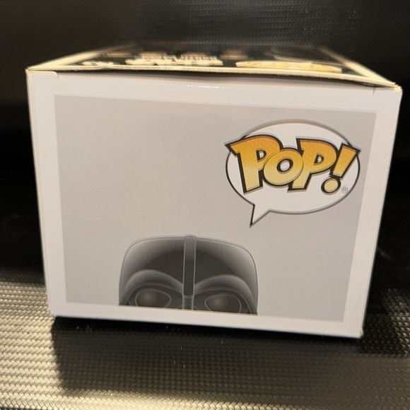 Funko Pop Star Wars Rogue One - Darth Vader - Picture 5 of 5